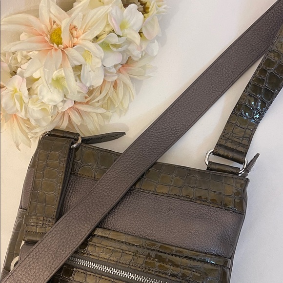 Brighton Vintage Olive and Brown Croc Embossed Crossbody Bag EUC - Picture 8 of 17